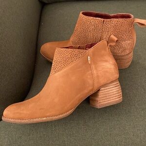 Toms Leilani Block Heel Booties mini cheetah print nubuck